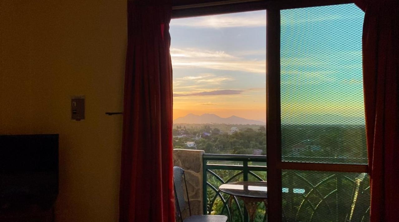 Mc Mountain Home Tagaytay City Екстер'єр фото